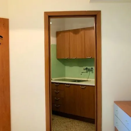 Residence Vittoria Таджа